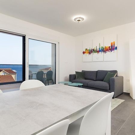 Luxury Apartment- Balcony- Private Rooftop And Jacuzzi- Common Pool トロギール エクステリア 写真