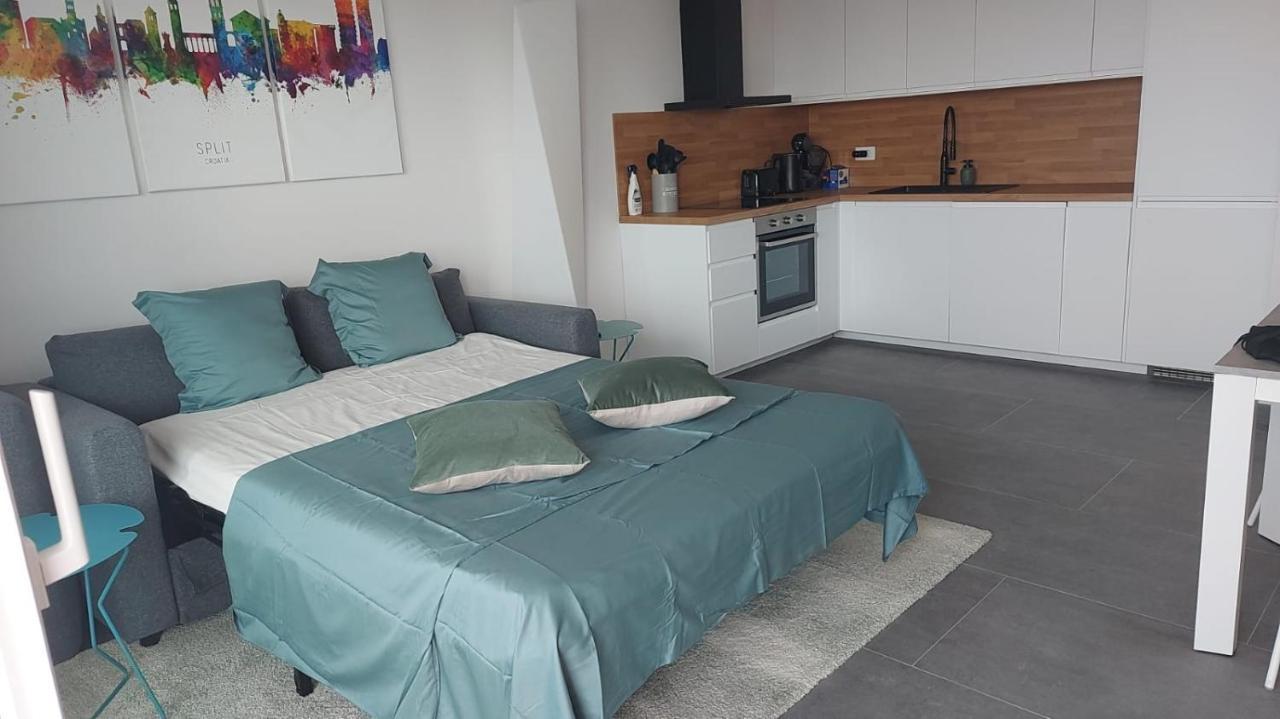 Luxury Apartment- Balcony- Private Rooftop And Jacuzzi- Common Pool トロギール エクステリア 写真